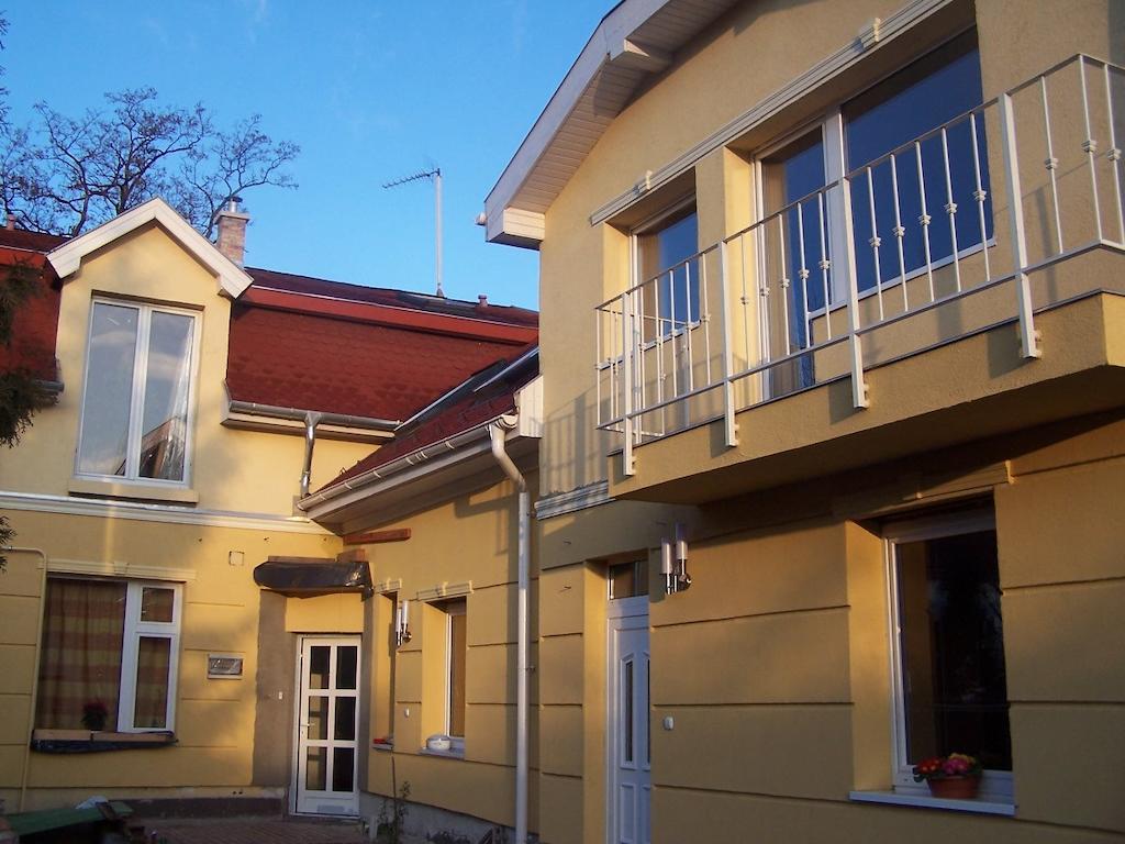 Akacia Apartment - Free Inside Parking, 2 Bedrooms, Garden, Next To Centre บูดาเปสต์ ภายนอก รูปภาพ